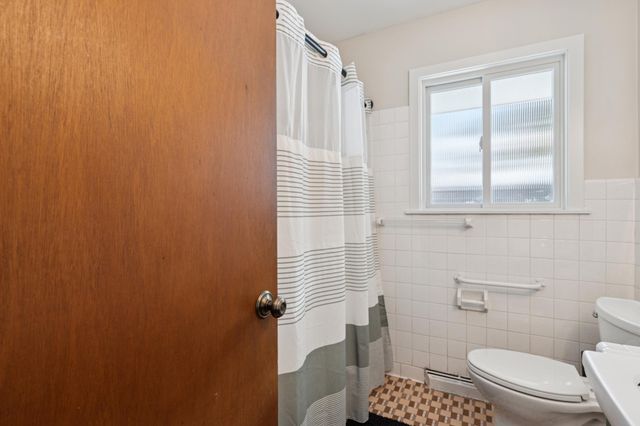 2912 W 88th Street, Bloomington, MN 55431