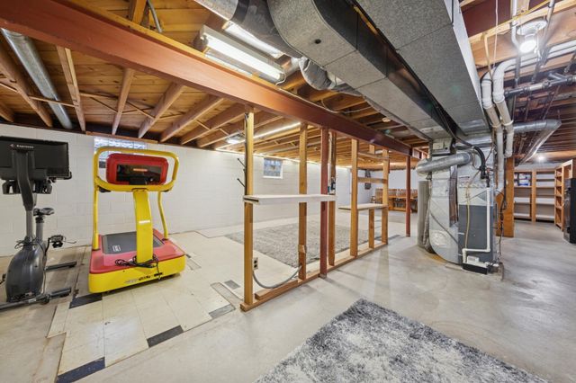 2912 W 88th Street, Bloomington, MN 55431