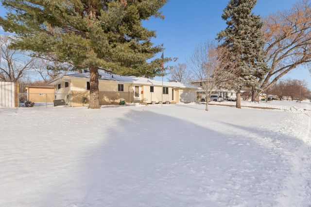 2912 W 88th Street, Bloomington, MN 55431