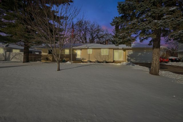 2912 W 88th Street, Bloomington, MN 55431