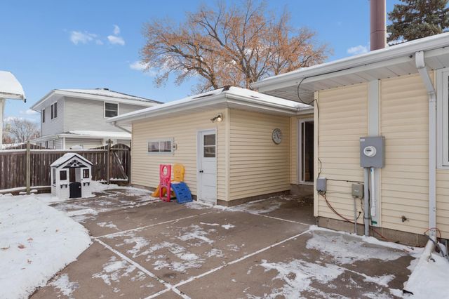 2912 W 88th Street, Bloomington, MN 55431