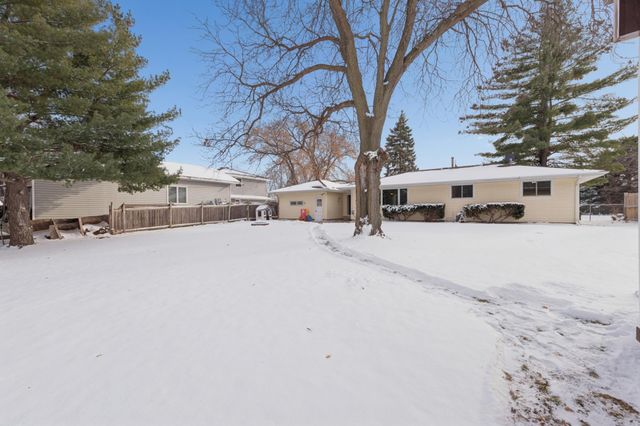 2912 W 88th Street, Bloomington, MN 55431