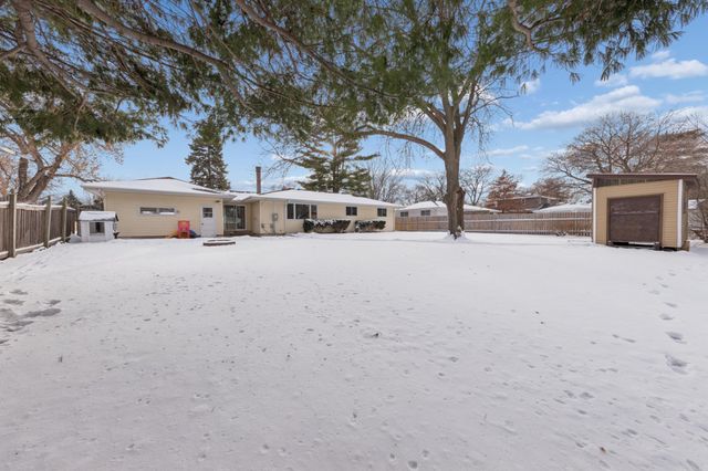 2912 W 88th Street, Bloomington, MN 55431