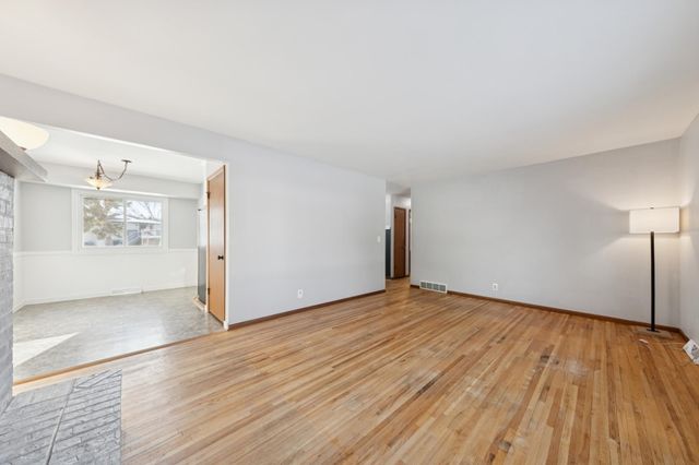 2912 W 88th Street, Bloomington, MN 55431