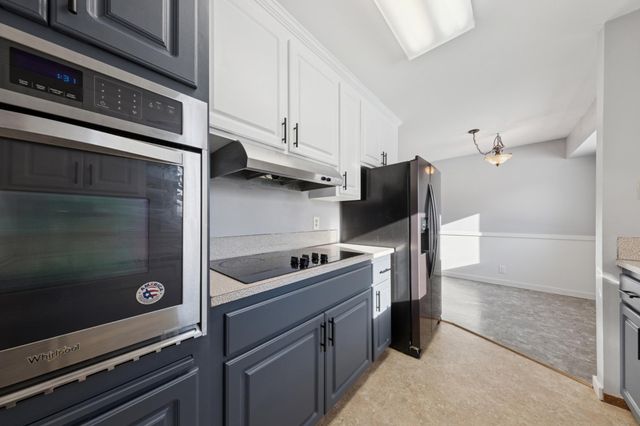 2912 W 88th Street, Bloomington, MN 55431