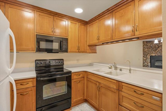 329 Gracie Rd, Nevada City, CA 95959