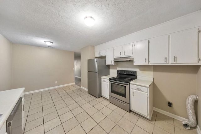 245 Kimberly SW Way 245, Marietta, GA 30064