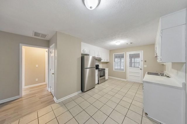 245 Kimberly SW Way 245, Marietta, GA 30064