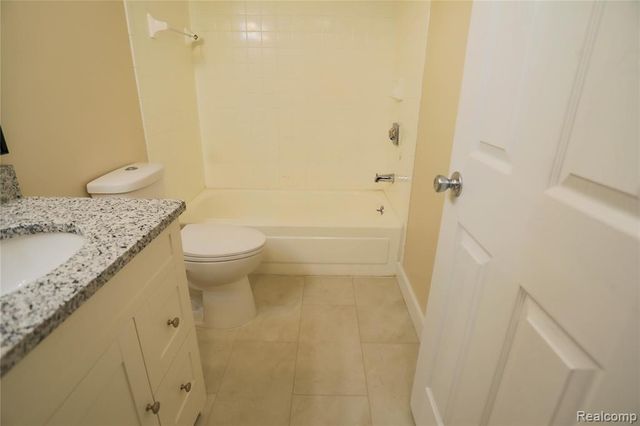 17920 Phyllis Street, Roseville, MI 48066