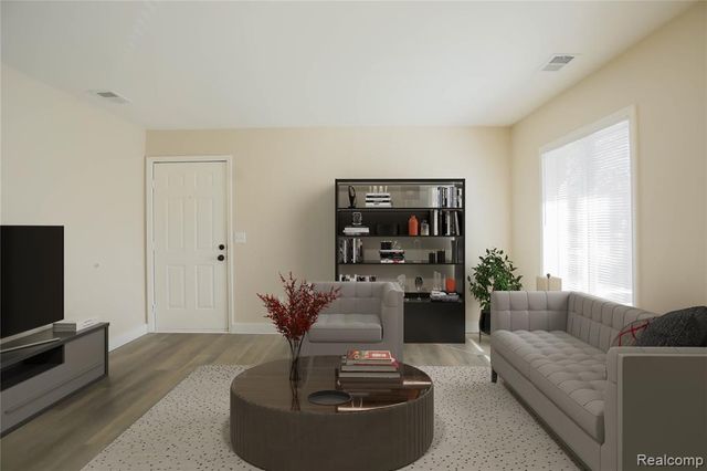 17920 Phyllis Street, Roseville, MI 48066