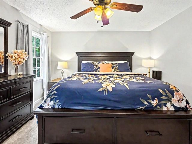916 Little River Lane, Woodstock, GA 30189