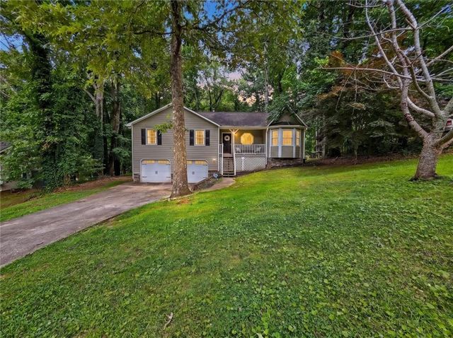 916 Little River Lane, Woodstock, GA 30189