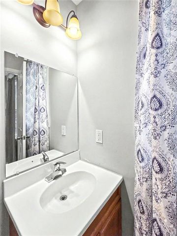 916 Little River Lane, Woodstock, GA 30189