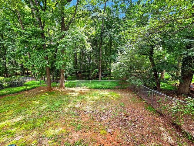916 Little River Lane, Woodstock, GA 30189