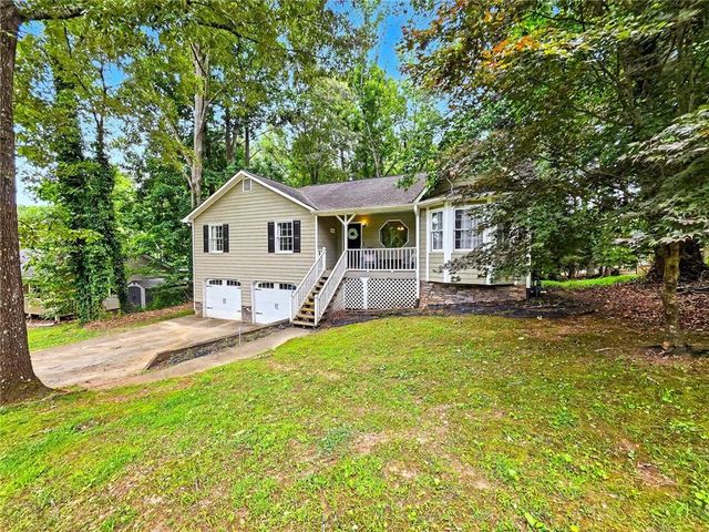 916 Little River Lane, Woodstock, GA 30189