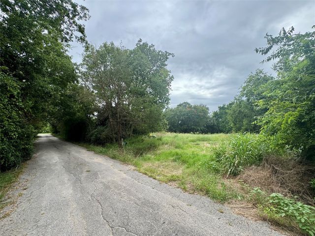 210 Forest Lane, Kemp, TX 75143