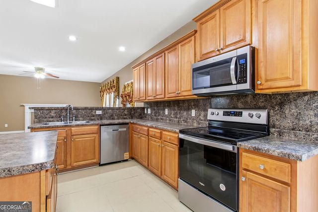 531 Thomaston Overlook Drive, Macon, GA 31220