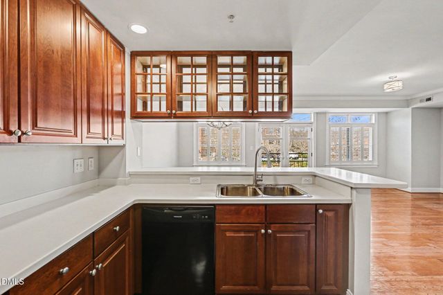 122 Meadowmont Village Circle Unit 122, Chapel Hill, NC 27517