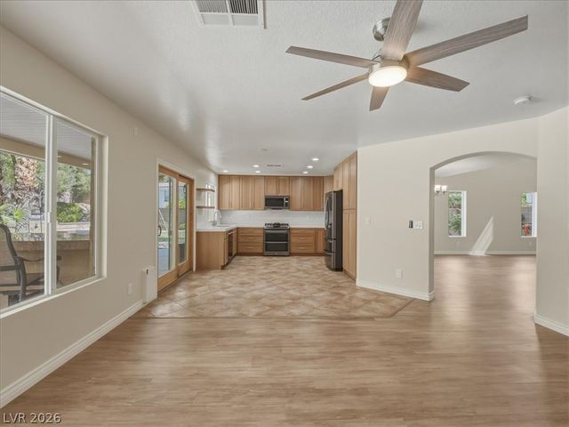 1957 Sondrio Drive, Las Vegas, NV 89134