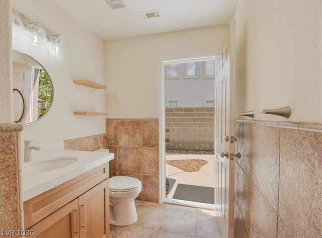 1957 Sondrio Drive, Las Vegas, NV 89134