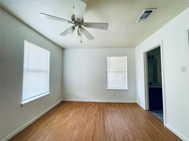 7402 Geneva DR A, Austin, TX 78723