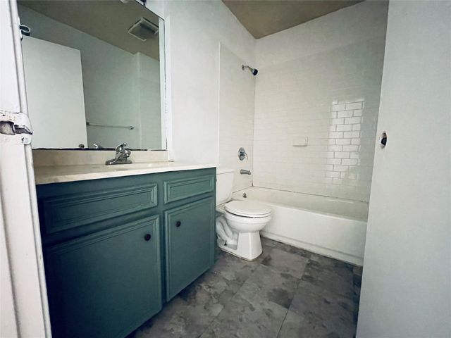 7402 Geneva DR A, Austin, TX 78723