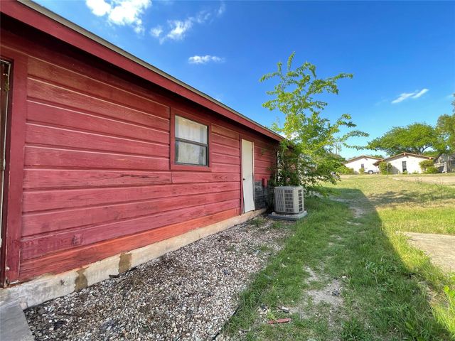 7402 Geneva DR A, Austin, TX 78723
