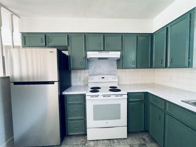 7402 Geneva DR A, Austin, TX 78723