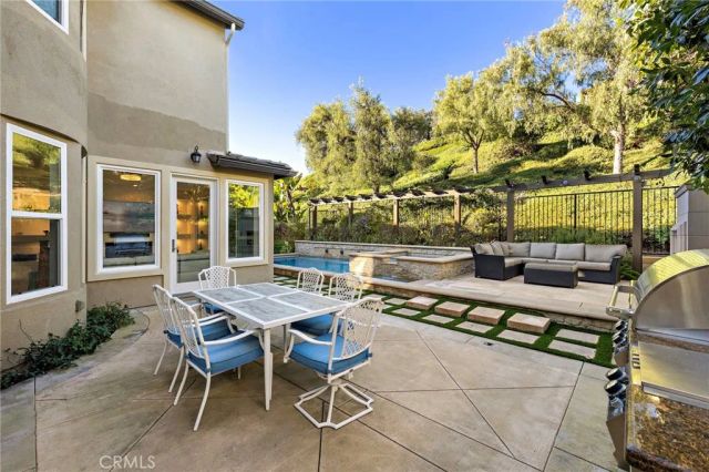 27694 Manor Hill Road, Laguna Niguel, CA 92677