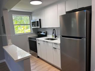7820 NE Bayshore Court 208, Miami, FL 33138