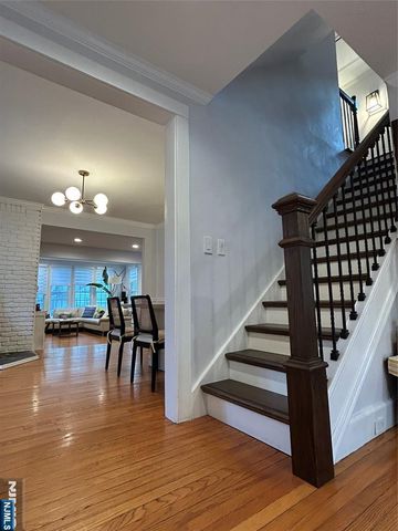 8 Virginia Street, Tenafly, NJ 07670