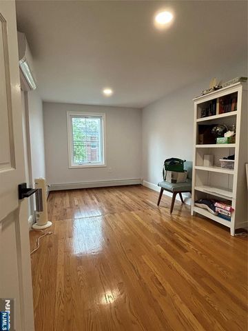 8 Virginia Street, Tenafly, NJ 07670