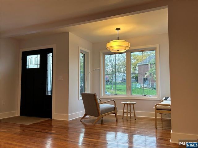 8 Virginia Street, Tenafly, NJ 07670