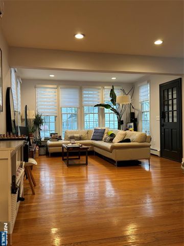 8 Virginia Street, Tenafly, NJ 07670