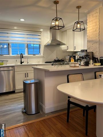 8 Virginia Street, Tenafly, NJ 07670