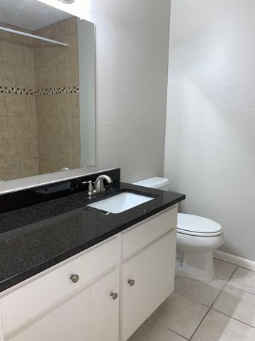 303 W 40th ST 107, Austin, TX 78751