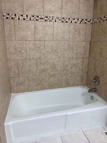 303 W 40th ST 107, Austin, TX 78751