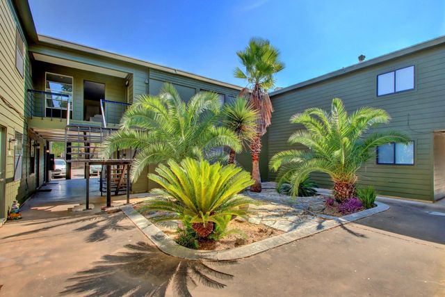 303 W 40th ST 107, Austin, TX 78751