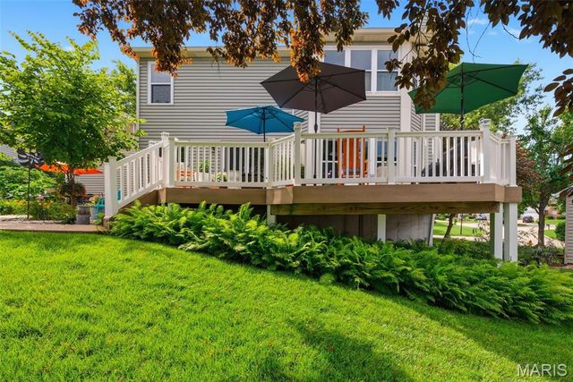 1010 Waldo Lane, St Charles, MO 63304