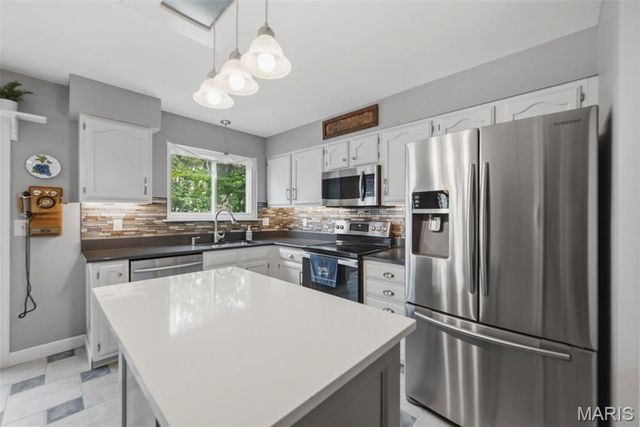 1010 Waldo Lane, St Charles, MO 63304