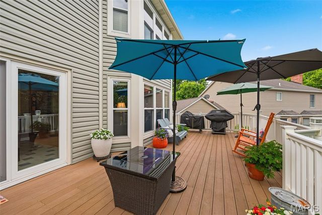 1010 Waldo Lane, St Charles, MO 63304