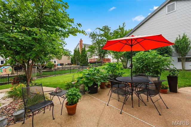 1010 Waldo Lane, St Charles, MO 63304