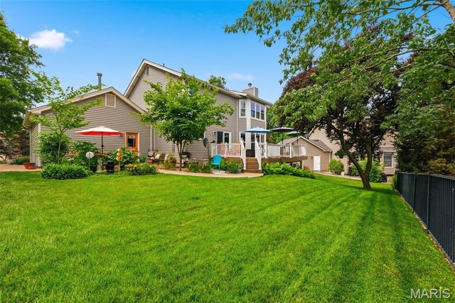 1010 Waldo Lane, St Charles, MO 63304