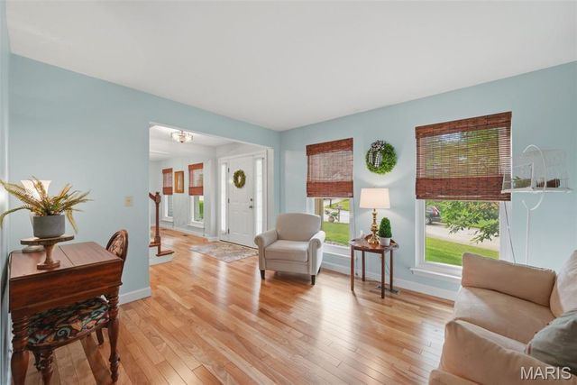 1010 Waldo Lane, St Charles, MO 63304