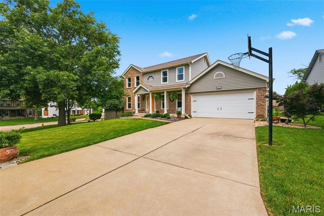 1010 Waldo Lane, St Charles, MO 63304