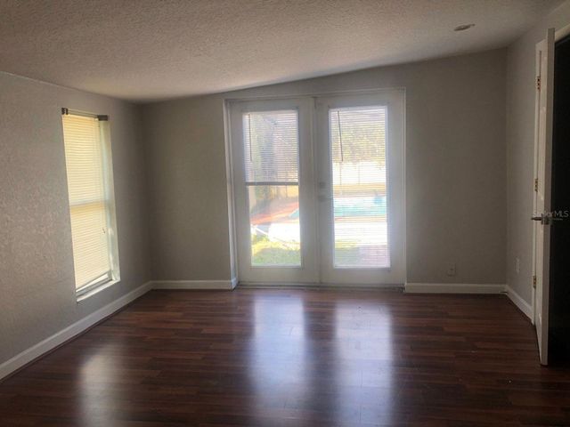 4062 10TH AVENUE N, St Petersburg, FL 33713