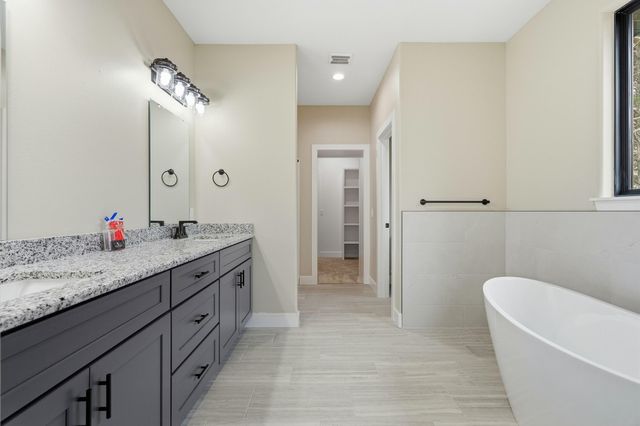 654 Walkington Lane, Branson, MO 65616