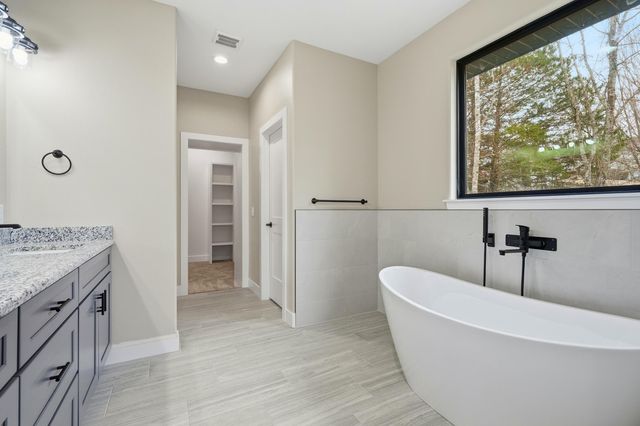 654 Walkington Lane, Branson, MO 65616