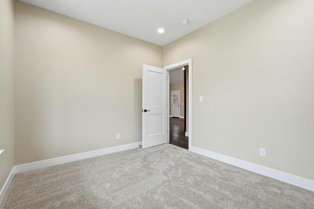 654 Walkington Lane, Branson, MO 65616