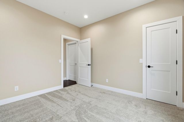 654 Walkington Lane, Branson, MO 65616